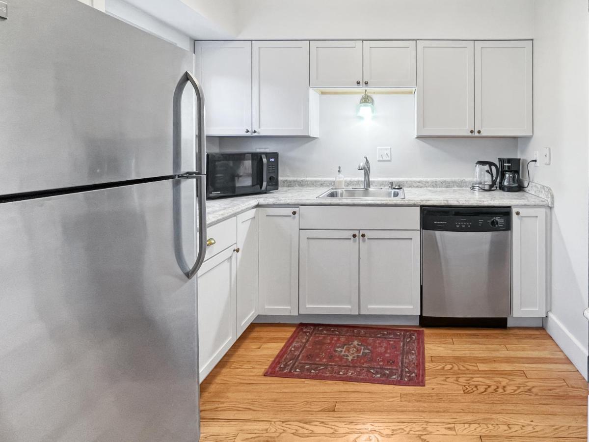 Cozy 3Br Home By Ingersoll Restaurant Scene دي موين، آيوا المظهر الخارجي الصورة