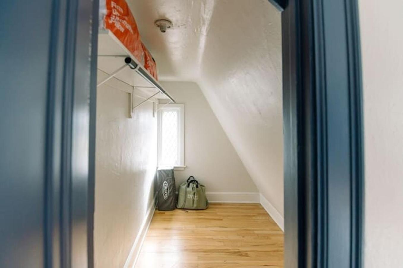 Cozy 3Br Home By Ingersoll Restaurant Scene دي موين، آيوا المظهر الخارجي الصورة